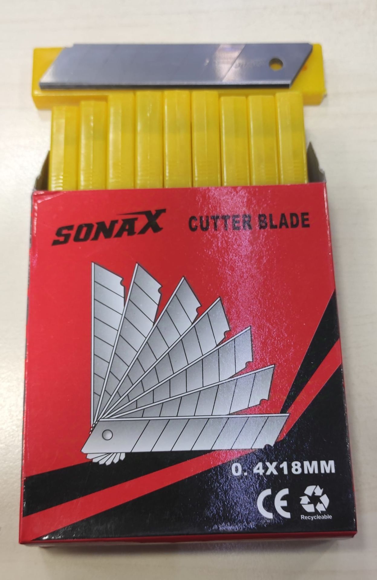Geniş Falçata Bıçağı Yedeği 0.4x18mm 100 lü Paket